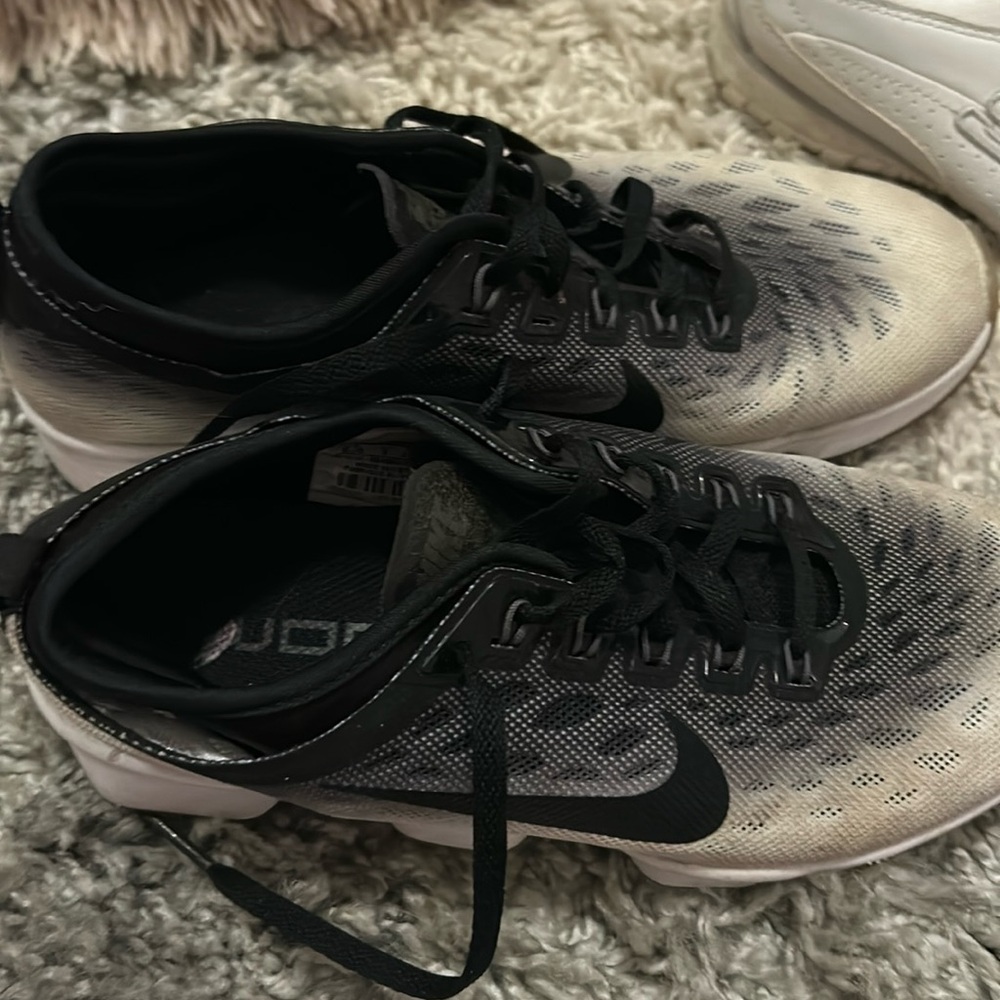 Nike 6.5 running shoes